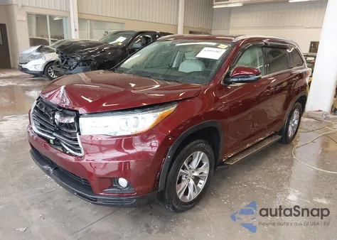 2015 Toyota Highlander Xle V6 из США, поврежденный, VIN 5TDKKRFH1FS045071